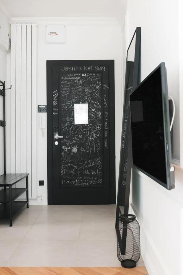 Fingerprint Tree Apartments - Delux ザグレブ エクステリア 写真